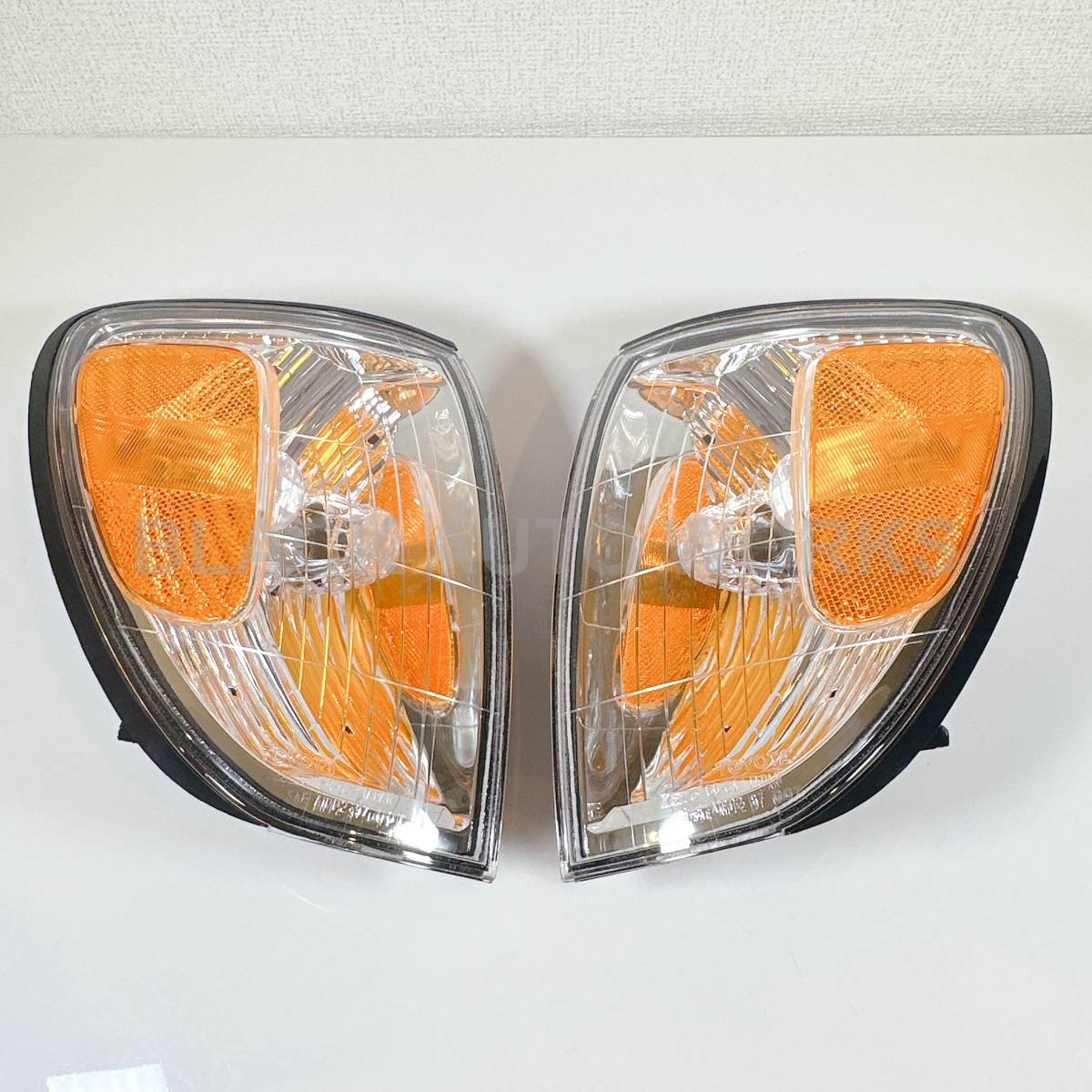 [US Toyota genuine products ] Land Cruiser 100 US corner lamp left right set previous term middle period side marker North America abroad export HDJ UZJ new goods unused free shipping 