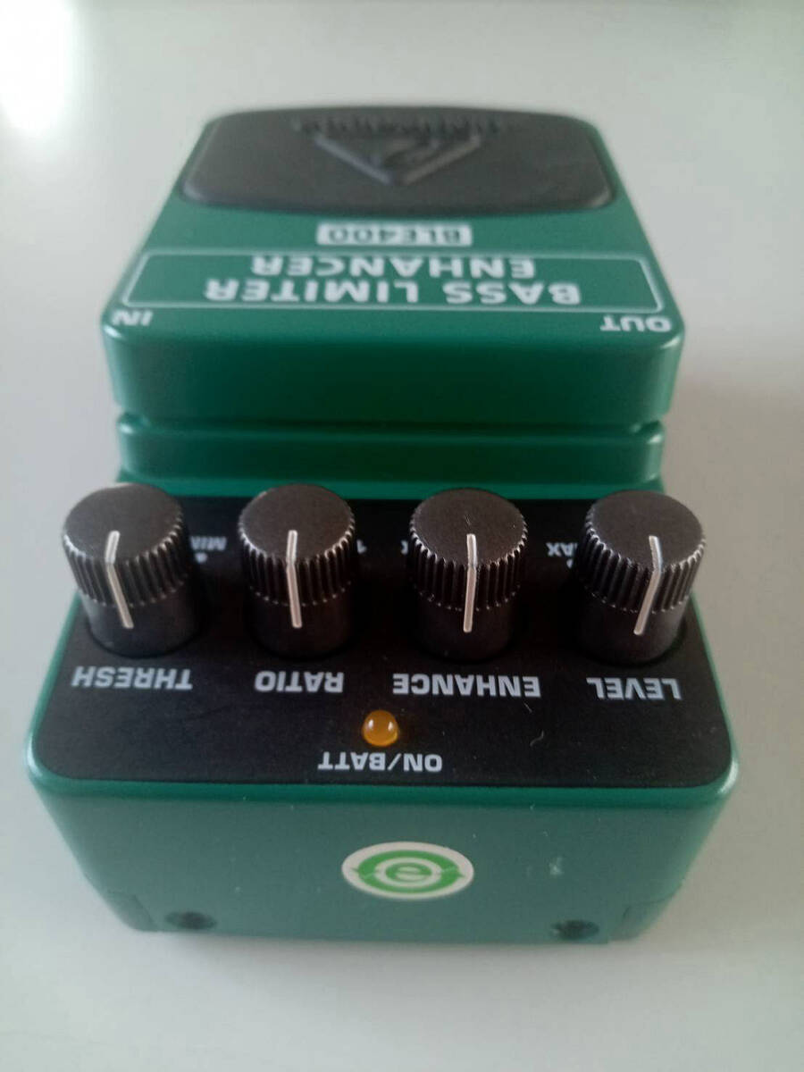 【中古動作品】BEHRINGER ベリンガー BASS LIMITER ENHANCER「BLE400」_画像3