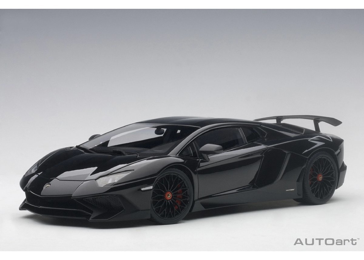 セール品　AUTOart 1/18 Lamborghini AVENTADOR LP750-4 SV 2015 ブラック　ランボルギーニ　アヴェンタドール