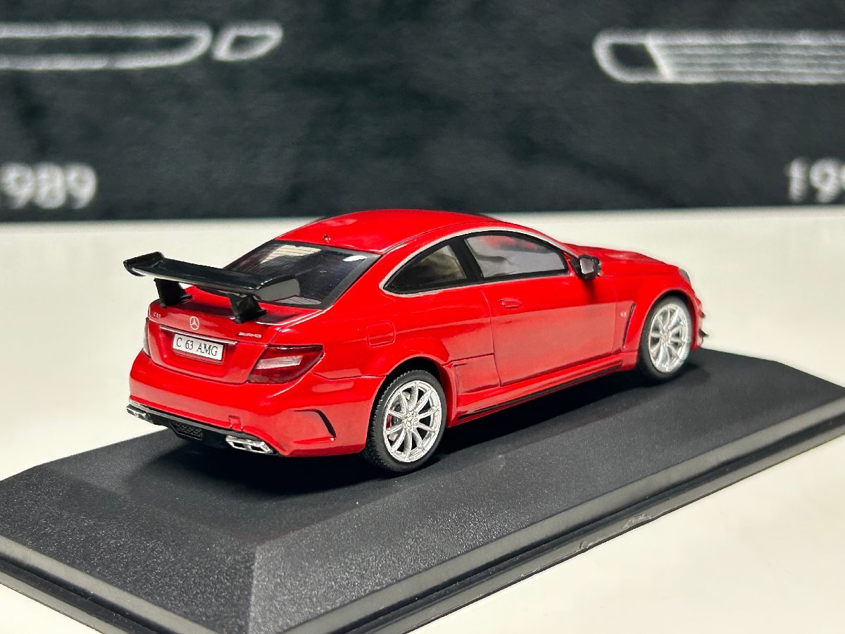 solido 1/43 Mercedes Benz AMG C63 Coupe Black Series 2012 red　メルセデス　ベンツ_画像2