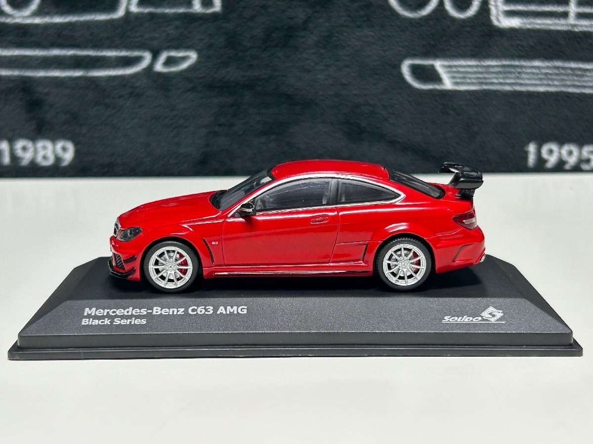 solido 1/43 Mercedes Benz AMG C63 Coupe Black Series 2012 red　メルセデス　ベンツ_画像3