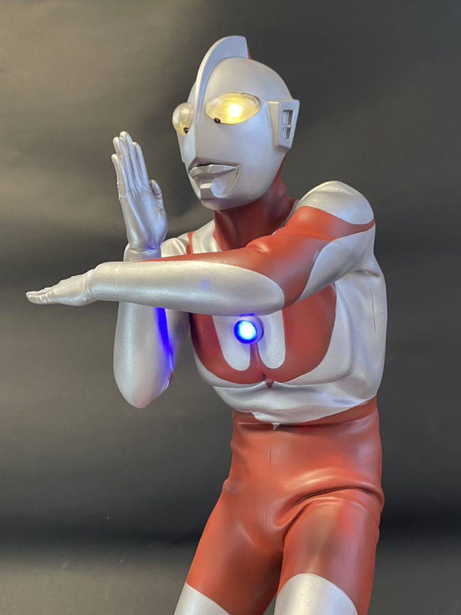 完成品 海洋堂 KAIYODO メガソフビ復刻版 ウルトラマン C type 完成品 海洋堂 KAIYODO メガソフビ復刻版 ウルトラマン C type