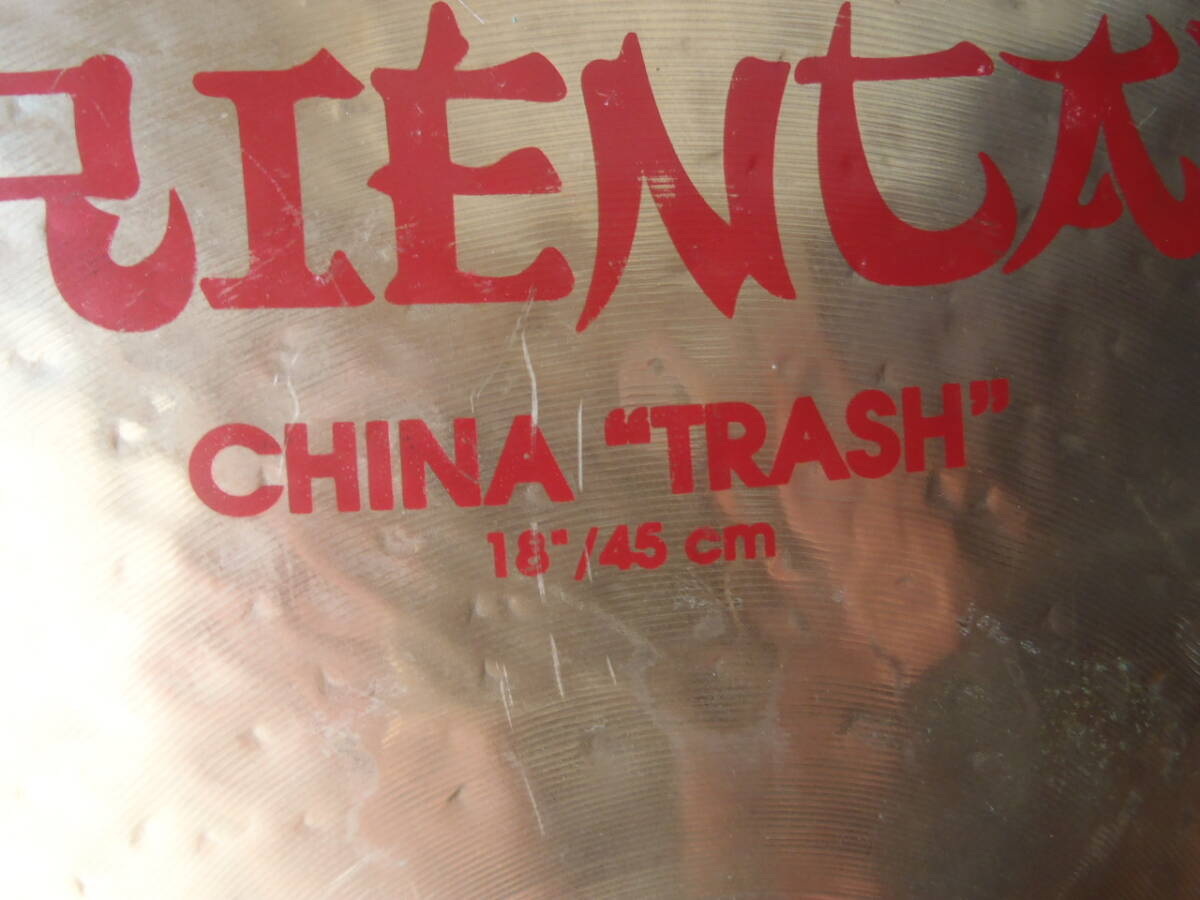 Zildjian ジルジャン　ORIENTAL　オリエンタル　CHINA　チャイナ　TRASH　トラッシュ　１８インチ　45ｃｍ　ジャンク　割れ10ｃｍ_画像6