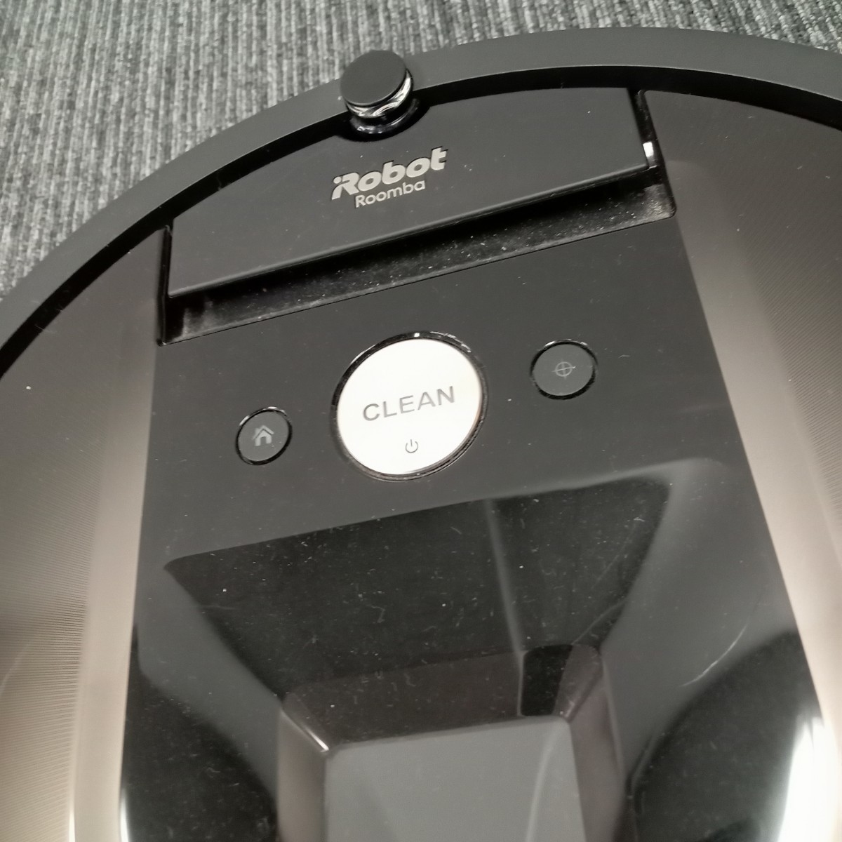 杉本1月No.179 掃除機 Roomba ルンバ 980 通電確認済み 動作未確認 その他備品付き ロボット掃除機 アイロボット _画像3