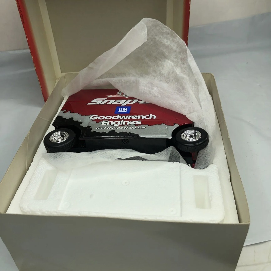 1円スタート！世界7494個限定製造 ★ スナップオン ピットワゴン型 貯金箱 コインバンク Snap-On Pit Wagon 1:16ミニチュア アメリカ雑貨の画像5