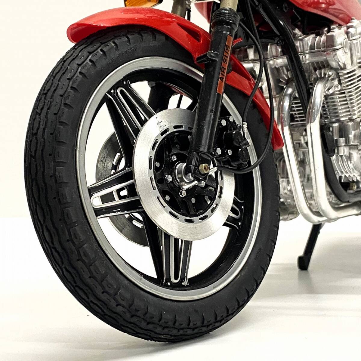 【ジャンク】タミヤ 1/6 HONDA CB750-F 完成品 _画像9