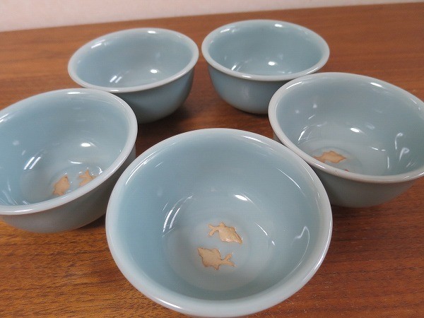 美品たち吉 青磁双魚 □お茶呑茶碗 5客揃 湯飲み 湯呑 魚 の商品詳細 