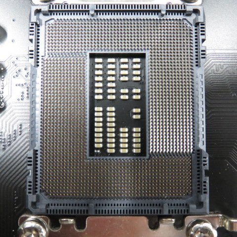 マザーボード MSI MS-7D36 VER:1.1 LGA1700 ジャンク P64738_画像2