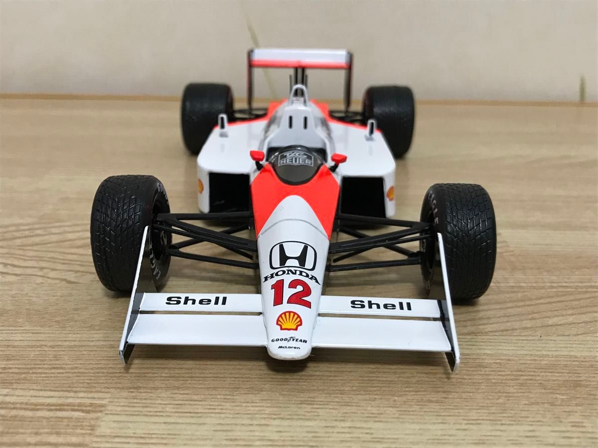 送料無料　1/24 マクラーレン ホンダ MP4/4 フォーミュラーカー ミニカー　F1 McLaren HONDA