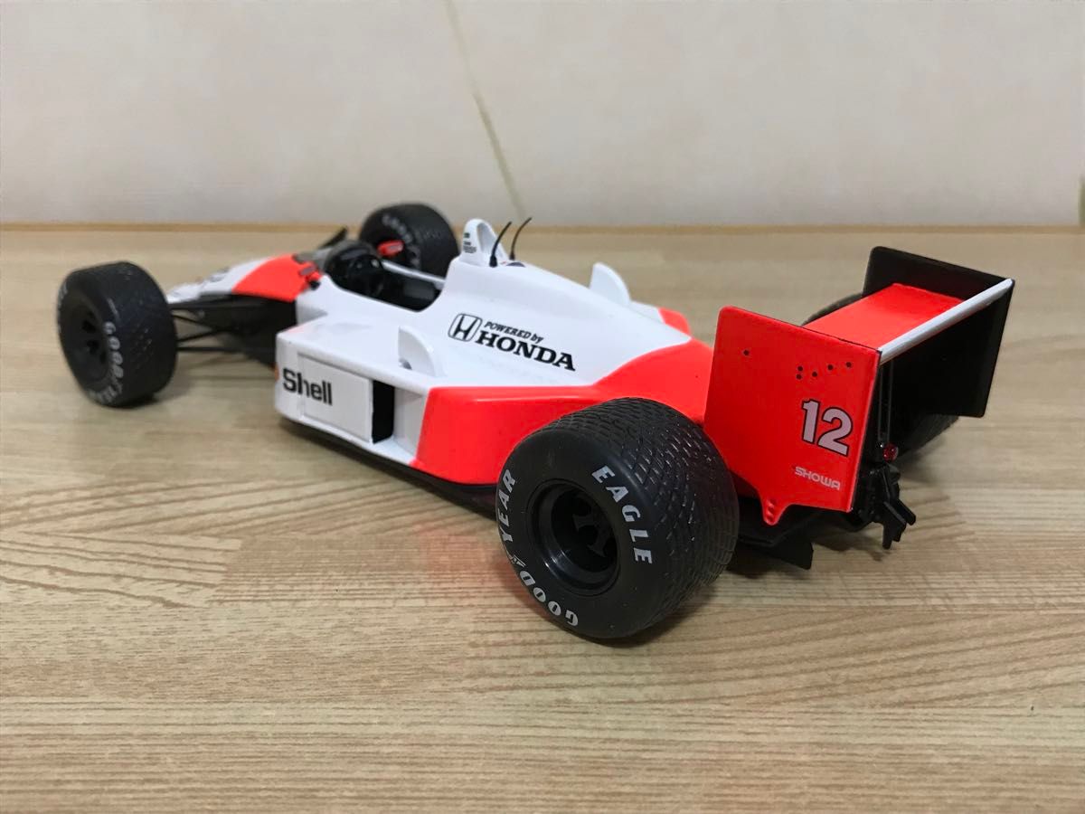 送料無料　1/24 マクラーレン ホンダ MP4/4 フォーミュラーカー ミニカー　F1 McLaren HONDA