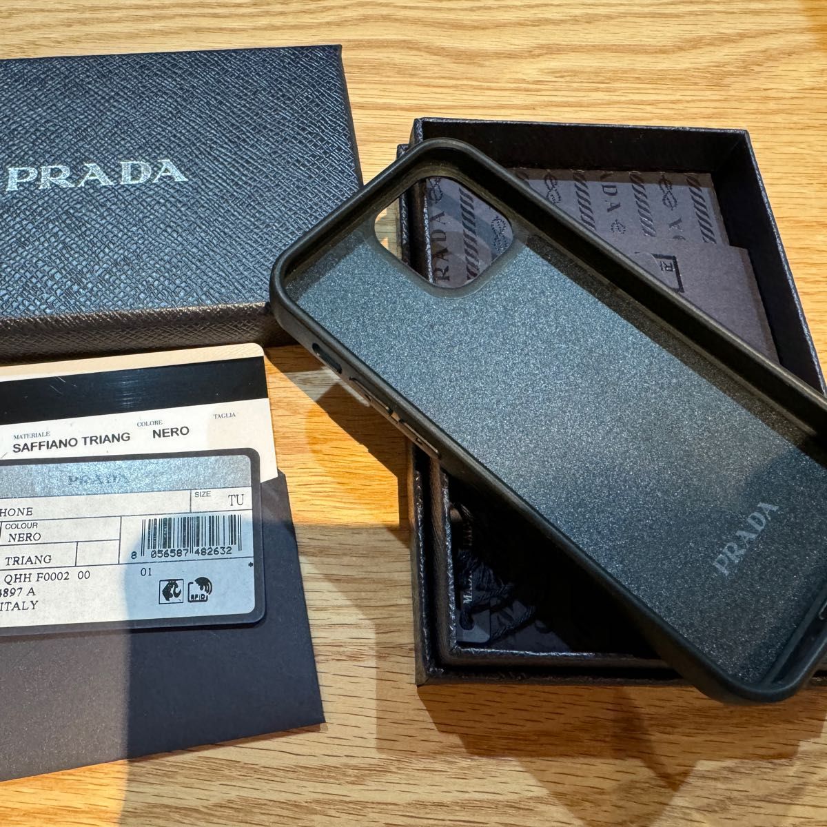 美品】PRADA|プラダ iPhone13miniケース 黒|Yahoo!フリマ(旧 美品】PRADA|プラダ iPhone13miniケース 黒|Yahoo!フリマ(旧