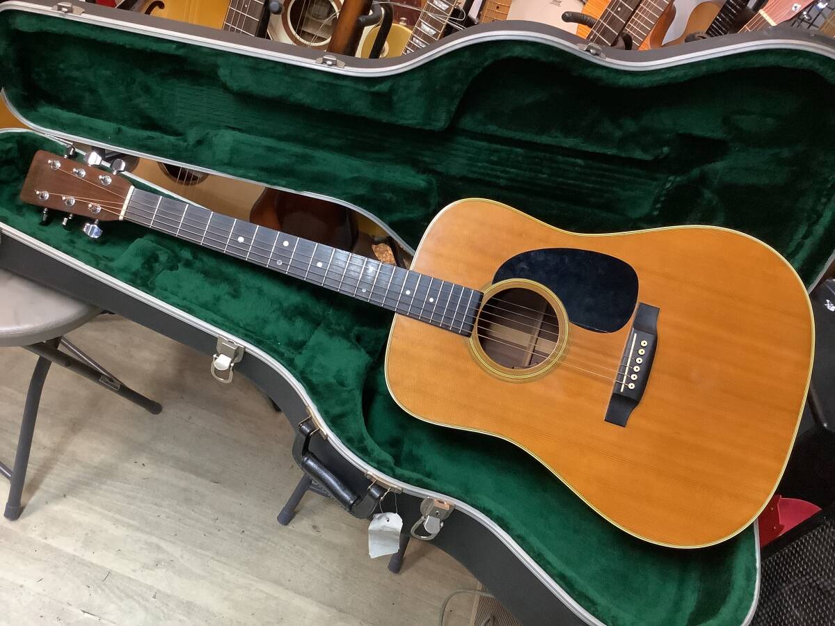 1987年製造　王道のマーチンサウンド　Martin D-28 高性能マイク付きでLiveや録音にも最強　マーチンD28 王道サウンド_画像1