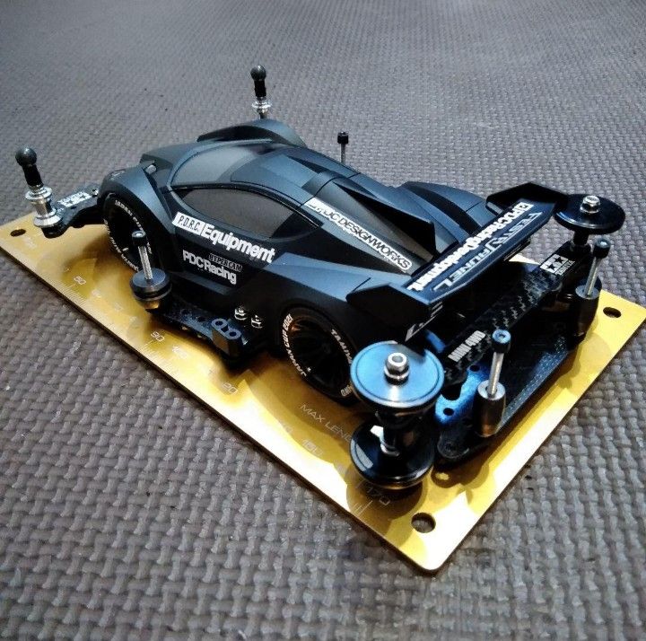 ミニ四駆 完成品 フェスタジョーヌ Black Special|Yahoo!フリマ ミニ四駆 完成品 フェスタジョーヌ Black Special|Yahoo!フリマ