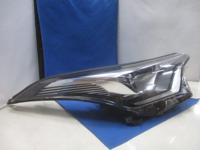 トヨタ　C-HR　NGX50/NGX10/ZYX10　前期　右ライト/右ヘッドライト　LED　純正　CHR　KOITO　10-101　【4】　412106_画像9