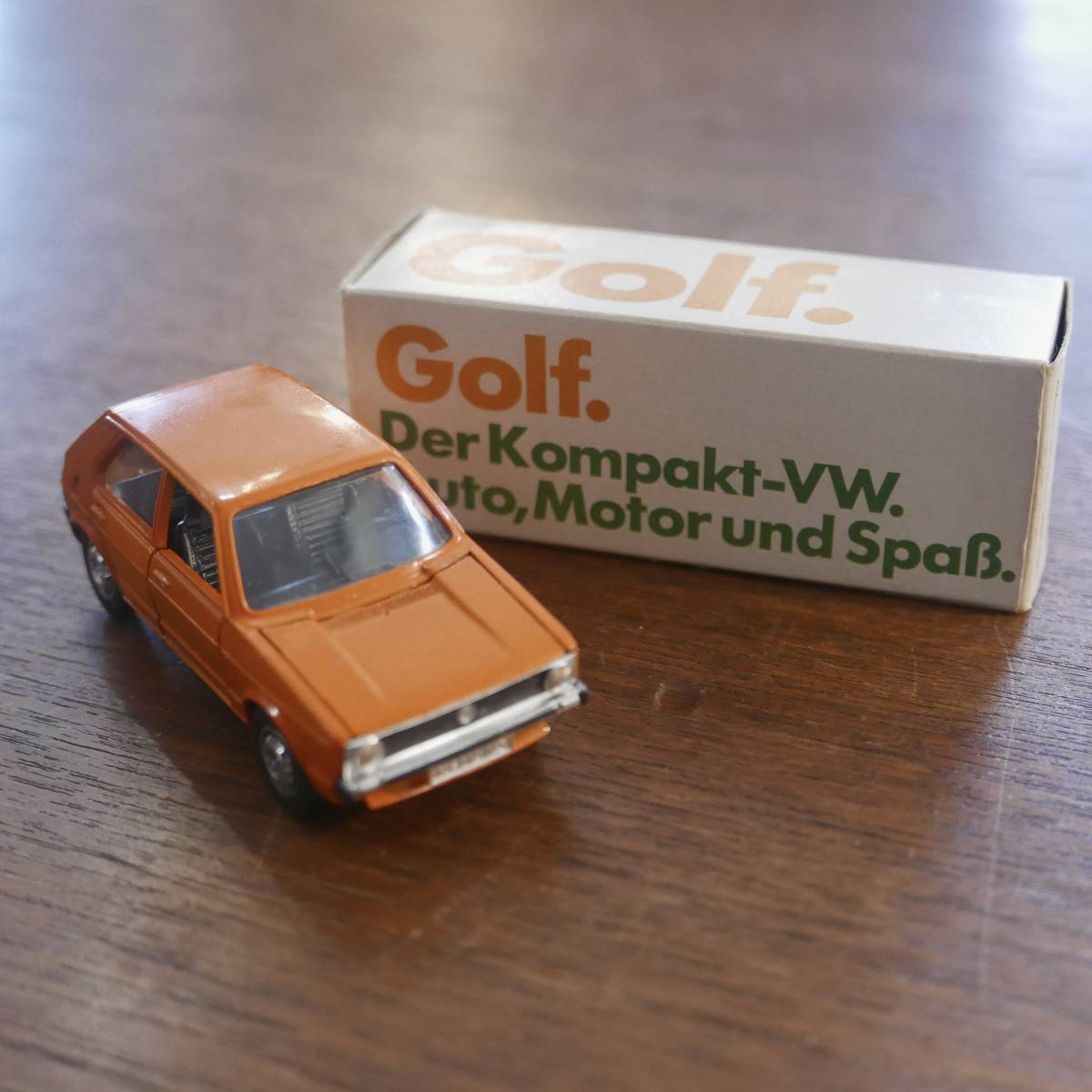 Volkswagen フォルクスワーゲン ヴィンテージミニカー 箱付き Golf初代 非売品 ドイツ製_画像1