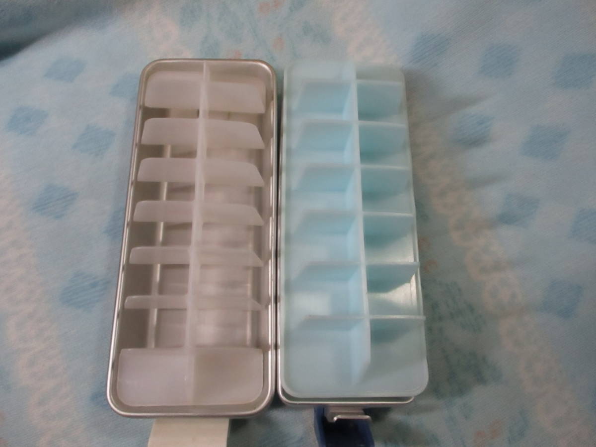 ma... beautiful 2 piece * Showa Retro refrigerator. aluminium icemaker vessel ice making ice tray Nalisna?*R