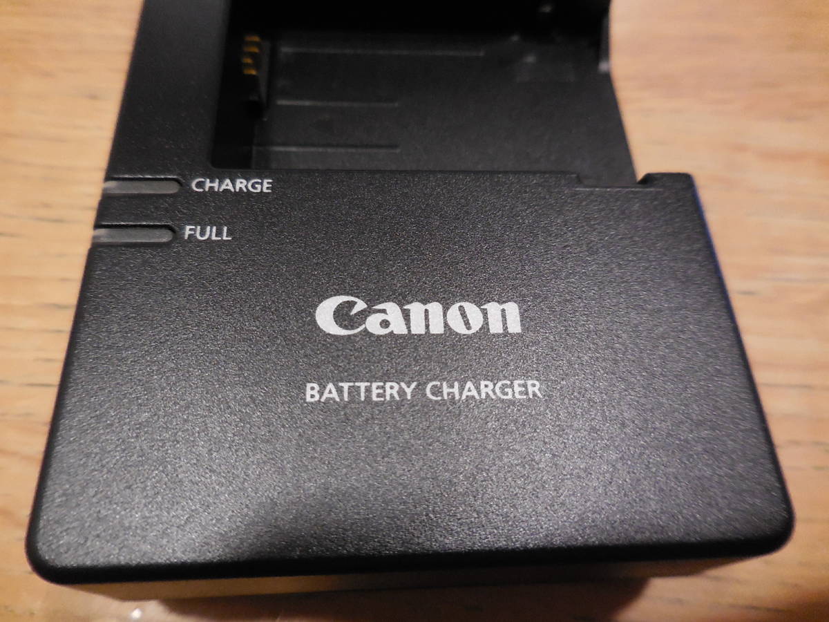 Canon キャノン バッテリーチャージャー LC-E8 充電器 中古品_画像3