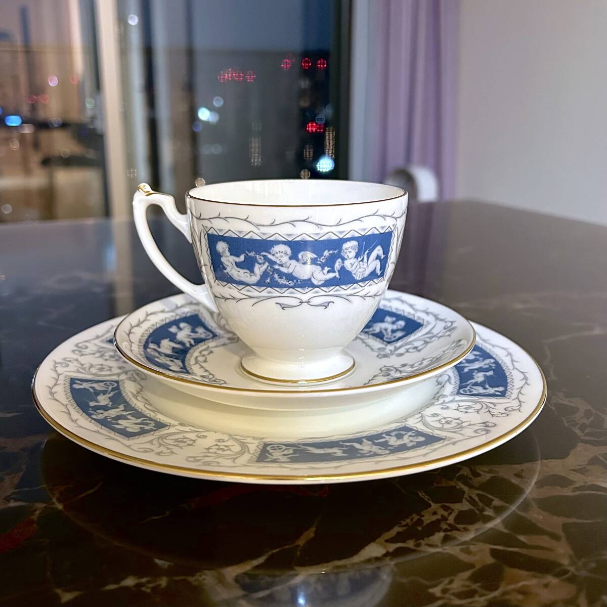 英国製 コールポート レヴァリィ Coalport Revelry カップ＆ソーサー&プレート トリオ ３点セット ティーセット エンジェル 天使 ブルー