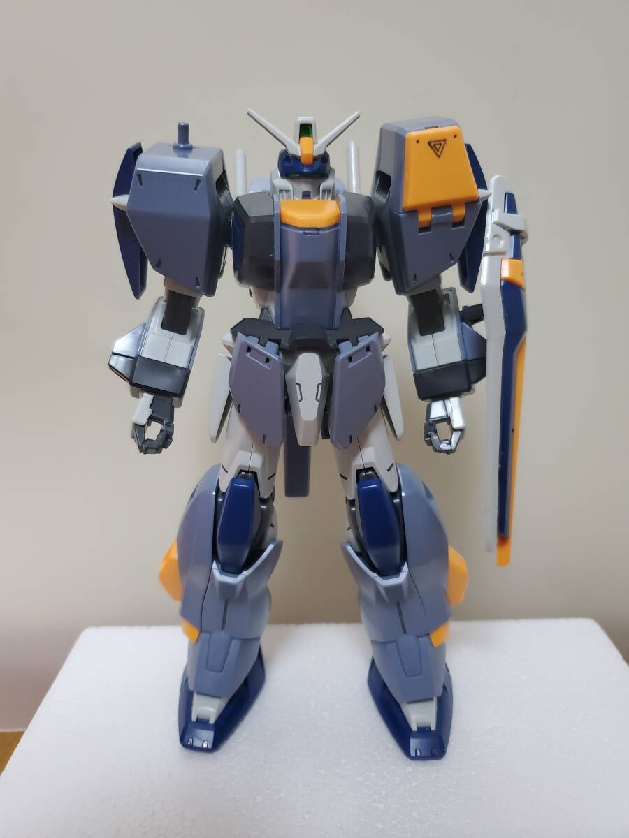 【組立品】機動戦士ガンダム プラモデル 1/100 デュエルガンダム ガンダムSEED_画像1