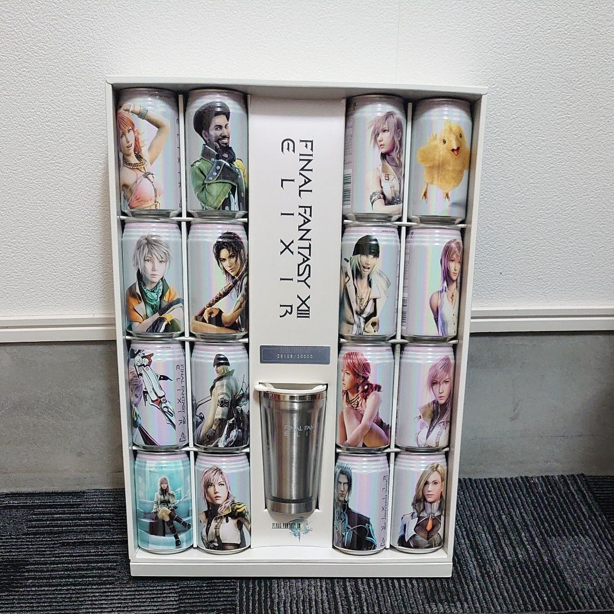 FINAL FANTASY XIII ELIXIR PREMIUM COMPLETE BOX 炭酸飲料16缶+ FINAL FANTASY XIII ELIXIR PREMIUM COMPLETE BOX 炭酸飲料16缶+