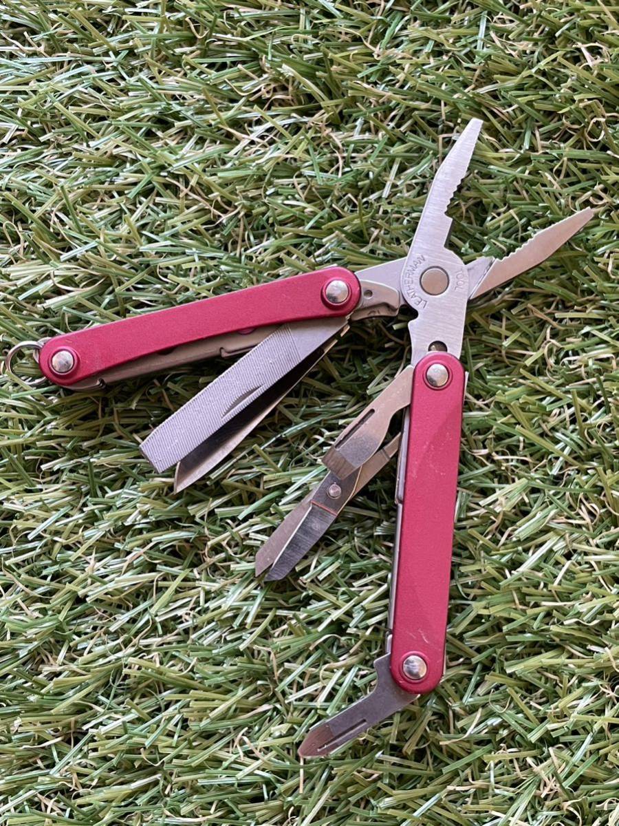 LEATHERMAN SQUIRT PS4 Red レザーマン マルチツール ツールナイフ マルチプライヤーの画像2