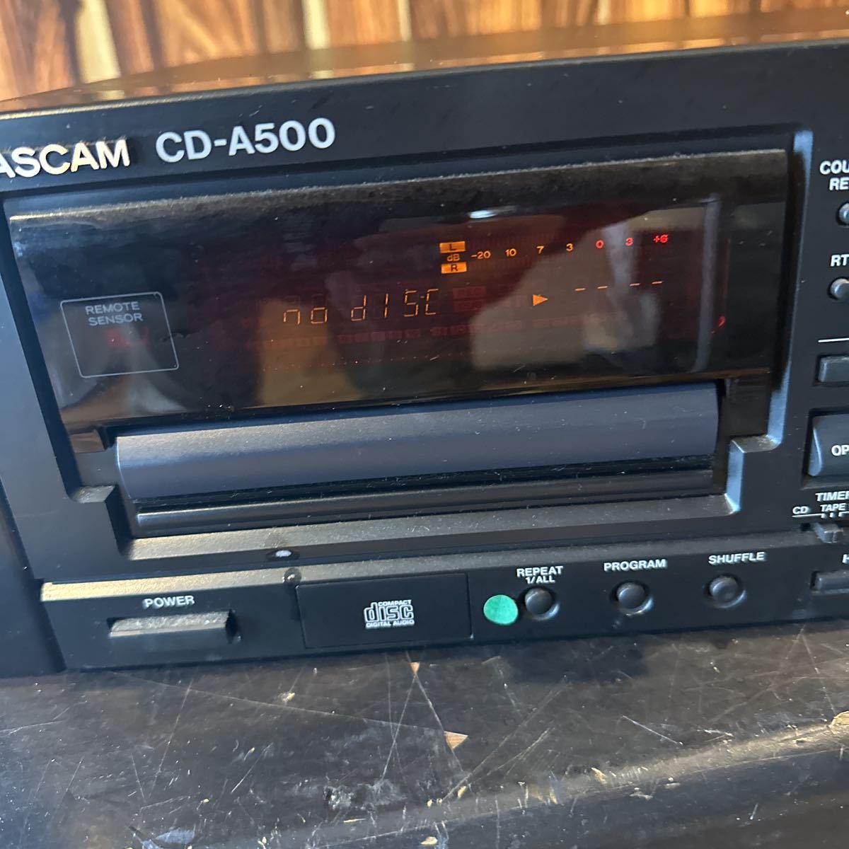 TASCAM タスカム CD-A500 CDプレーヤー ②_画像2