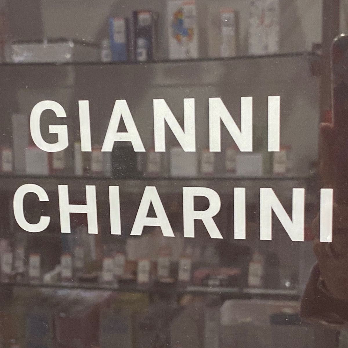 GIANNI  CHIARINI   maid in Italy    斜め掛けバッグ