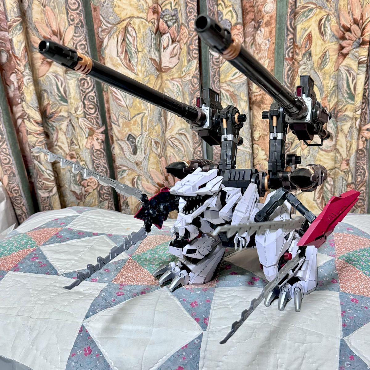 ZOIDS ゾイド シュトゥルムテュラン ロングレンジバスターキャノン装備砲撃特化型 ゴジュラスジオーガ バーサークフューラー 1/72 HMM_部品の切り貼りなどの加工は無いです。