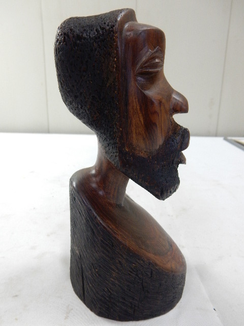 アフリカ南部 ザンビア共和国産 黒壇製 手彫り男性像 インテリア飾り コレクション UR_画像2
