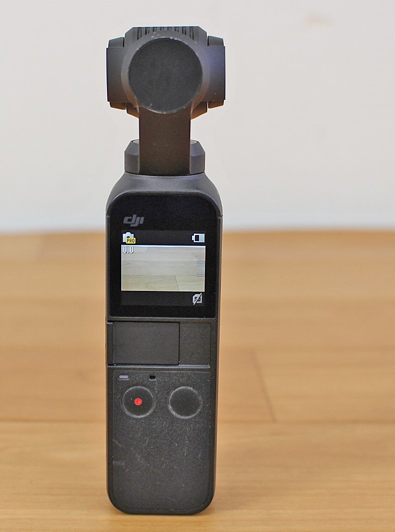 ◇現状品◇ DJI　OSMO Pocket OT110 オズモポケット ジンバルカメラ カメラケース付き　※簡易チェック〇（2745622）