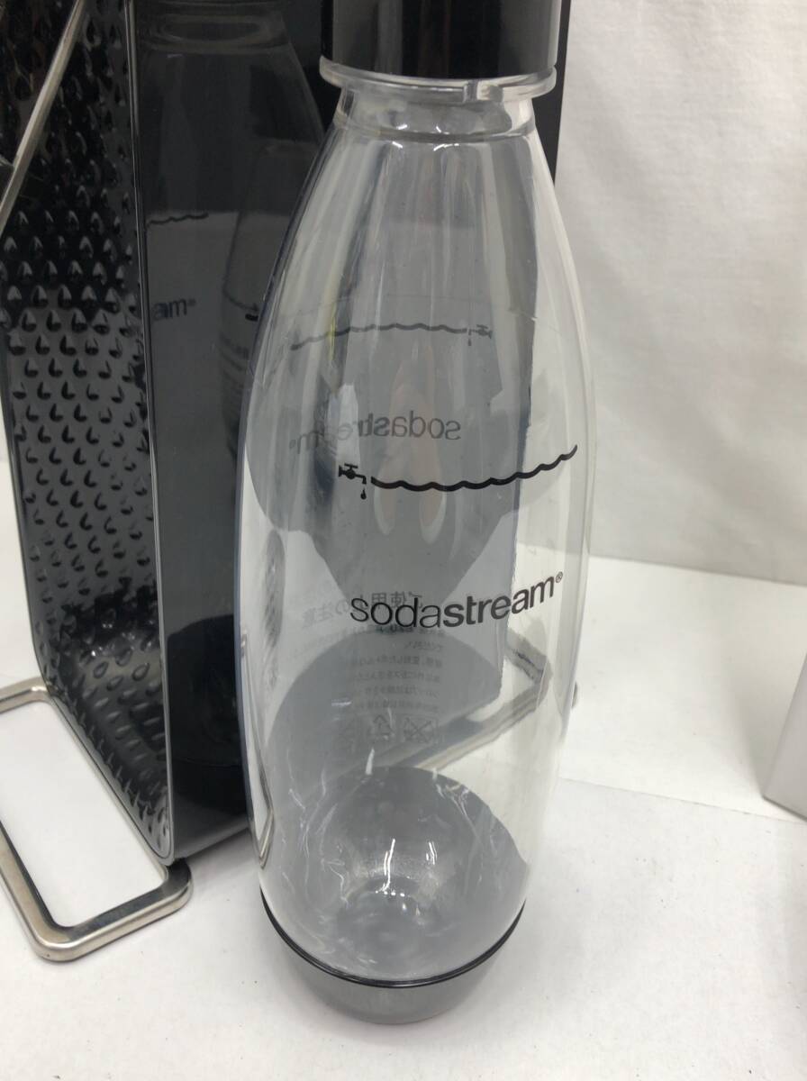 SodaStream ソーダストリーム SOURCE SRA-001 ブラック ガスシリンダー 2個 専用ボトル 3個 セット まとめ 240221_画像6