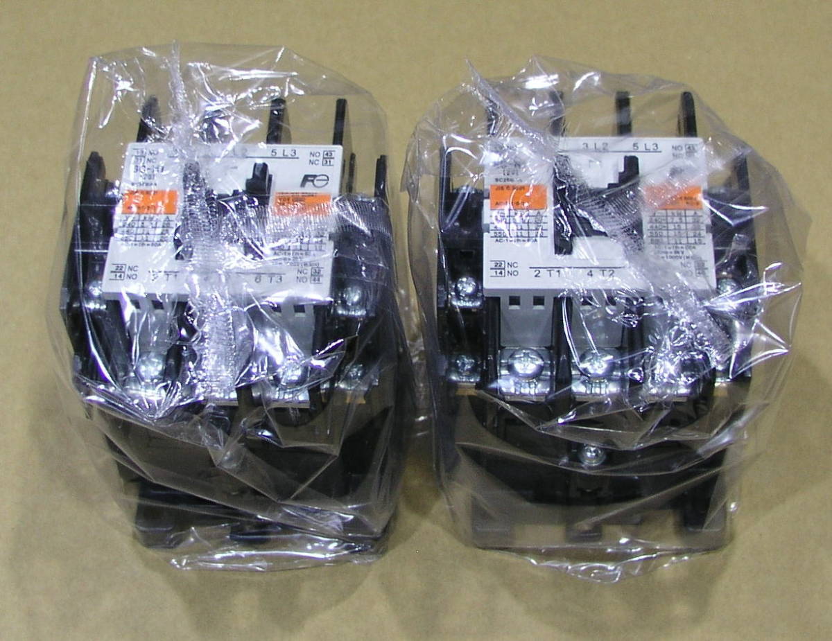 FUJI　富士電機　標準型電磁接触器　SC-N1コイルAC100～110V　2個セット　補助接点2a2b　端子カバー無し　未使用の新品　123　_画像1