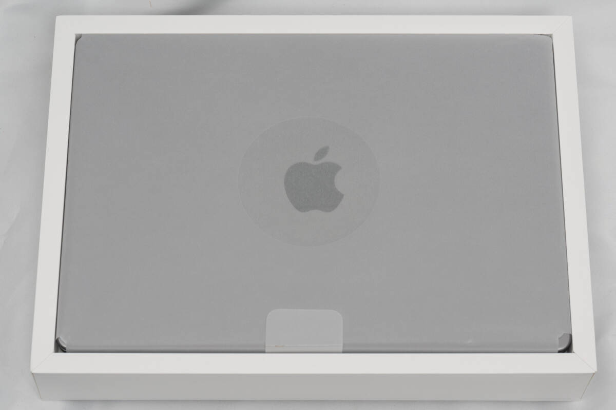 MacBook Pro 2021 14インチ M1MAX 64GB / 4TB スペースグレイ JISキーボード 新品同等品 AppleCare+ 1年以上有効 送料無料_画像2