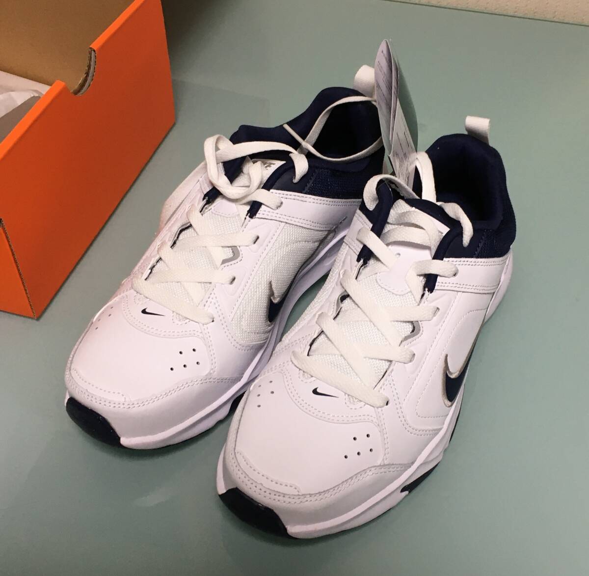 ★新品・未使用★スニーカー 【NIKE】 ナイキ DEFYALLDAY ディファイオールデイ MDJ1196 100WHT/MNNAVY　27.0cm★_画像1