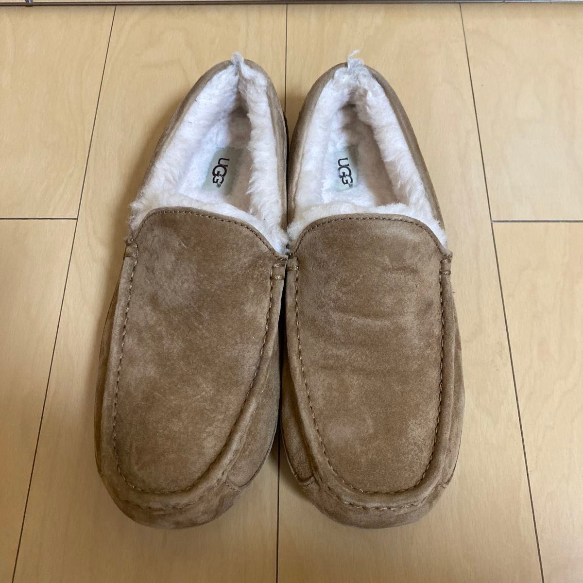 UGG  アグ　モカシン　28センチ　箱付き