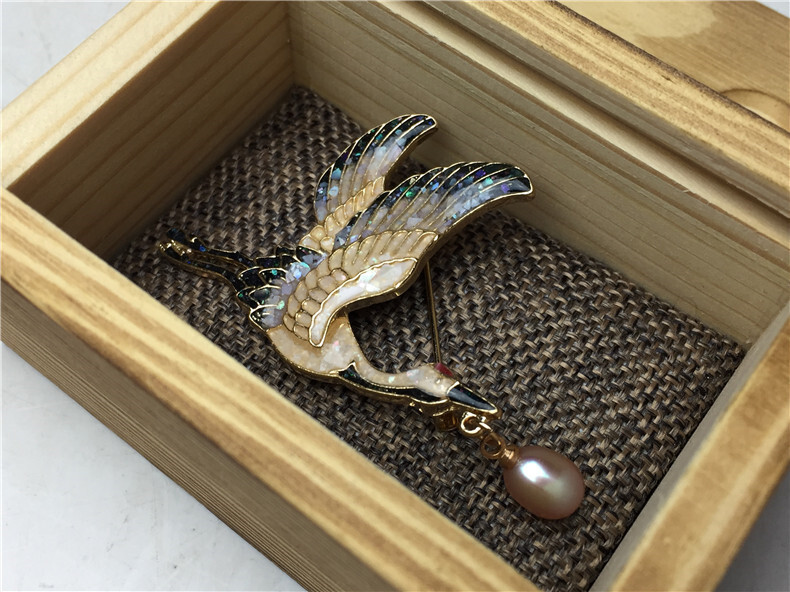  pearl ... shell brooch also box 