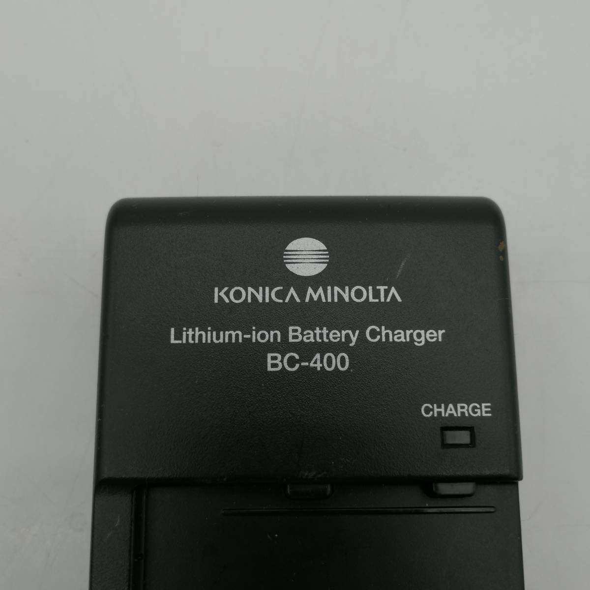 t2588 MINOLTA BC-400 Minolta KONICA MINOLTA Konica Minolta charger battery charger 2 piece set present condition goods secondhand goods 