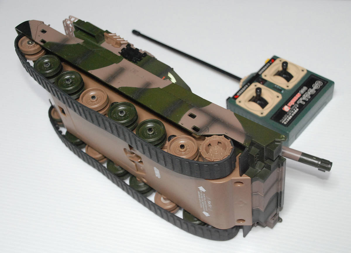 ラジコン戦車R/C・BB弾バトルタンク陸上自衛隊90式戦車/ウェザリング仕様/(2.4GHz) 【RC蓄光BB弾発射/ライト点灯】在庫処分品/新品_画像6