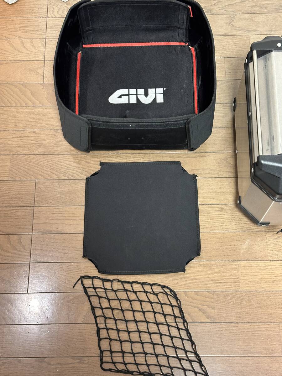 GIVI E202 インナーライニング トップケース OBKN42シリーズ用／ジビ_画像2