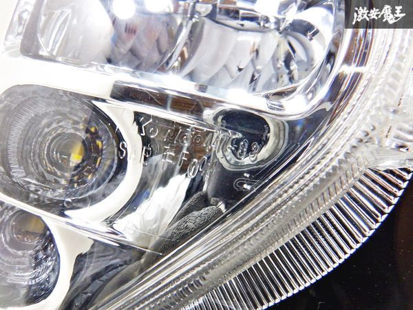 きれい！！点灯OK！！トヨタ純正 ZVW50 プリウス 前期 LED フォグランプ フォグライト 右 運転席 KOITO 47-83 即納 棚D11L_画像4