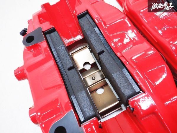 ★新品 未使用 即納可能!! brembo ブレンボ 対向 4POT F50 キャリパー パッド付 BNR32 BCNR33 BNR34 GT-R V36 V37 Z33 Z34 Y51 棚N8