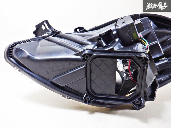 トヨタ純正 DBA-NCP91 ヴィッツ HID キセノン ヘッドライト ヘッドランプ 右 運転席 ICHIKOH 52-183 即納 棚H11_画像7