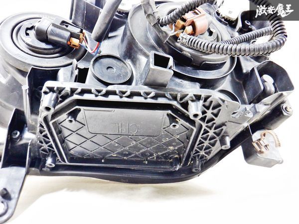 ダイハツ純正 L150S ムーブ カスタム ハロゲン ヘッドライト ヘッドランプ 右 KOITO 100-51736 即納 棚I5_画像8