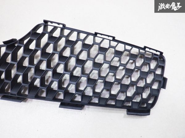  beautiful!! Toyota original KSP90 SCP90 NCP95 NCP91 Vitz front grille radiator grill shelves 2I13