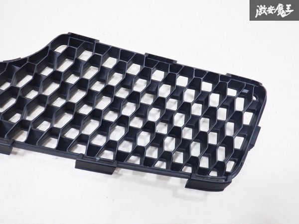  beautiful!! Toyota original KSP90 SCP90 NCP95 NCP91 Vitz front grille radiator grill shelves 2I13