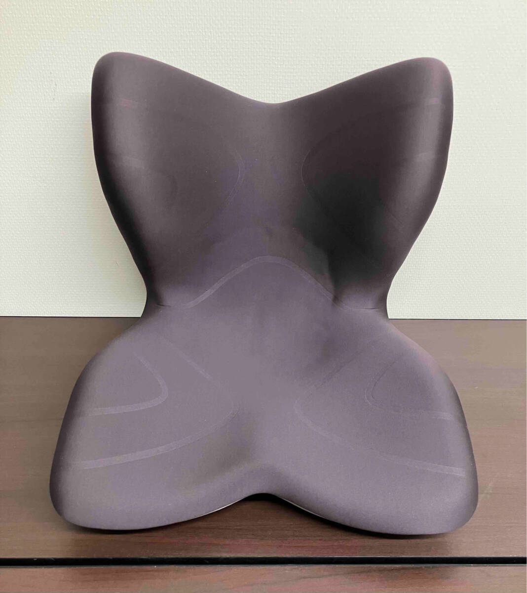 ［箱付］MTG Style premiumスタイル プレミアム 骨盤サポート チェア 座椅子 体幹 茶色 健康器具 姿勢 腰痛対策 リモートワーク 使用感有の画像2