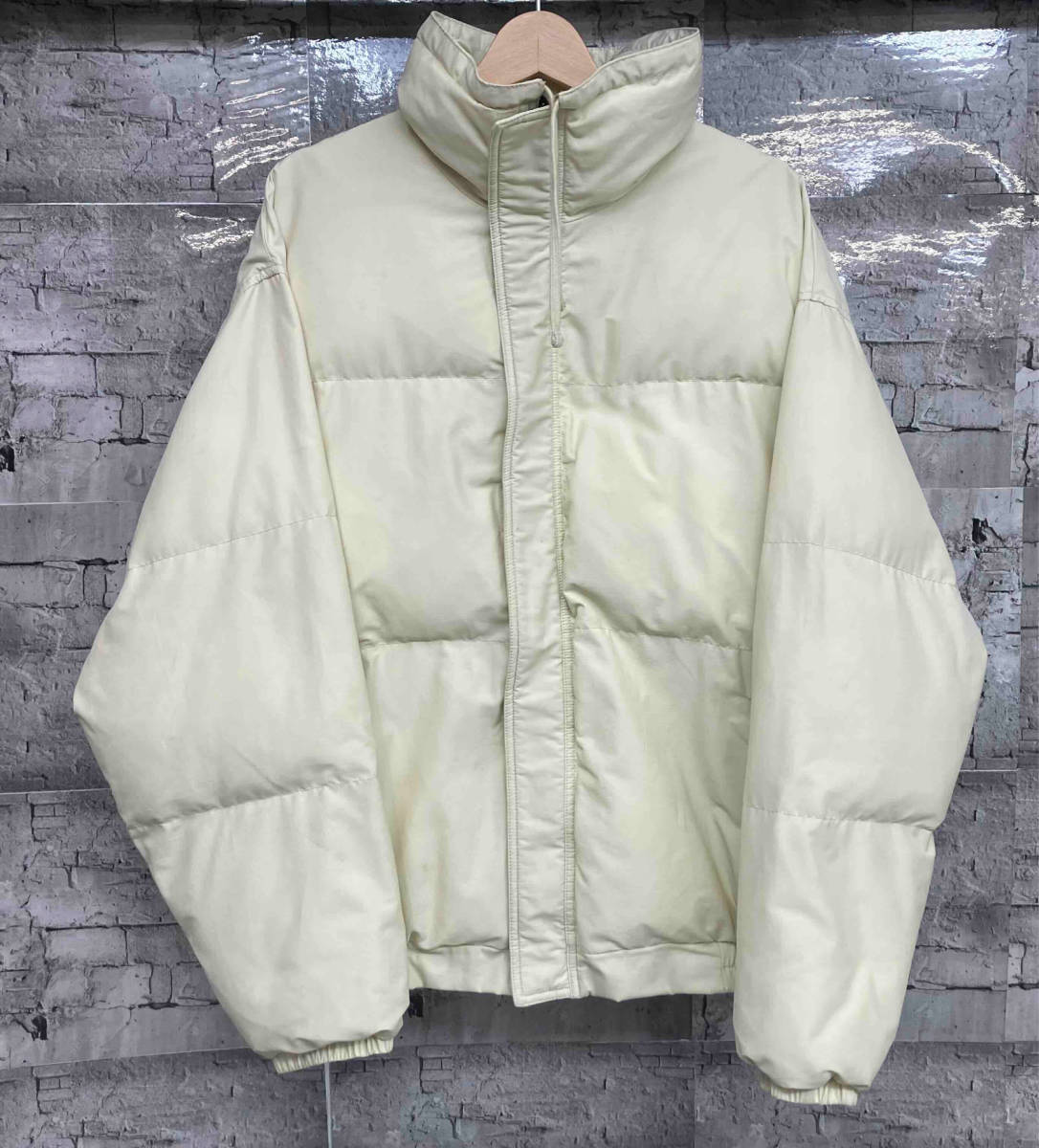 FOG ESSENTIAL エフオージーエッセンシャルズ PUFFER JACKET 中綿ジャケット サイズM クリーム色_画像1