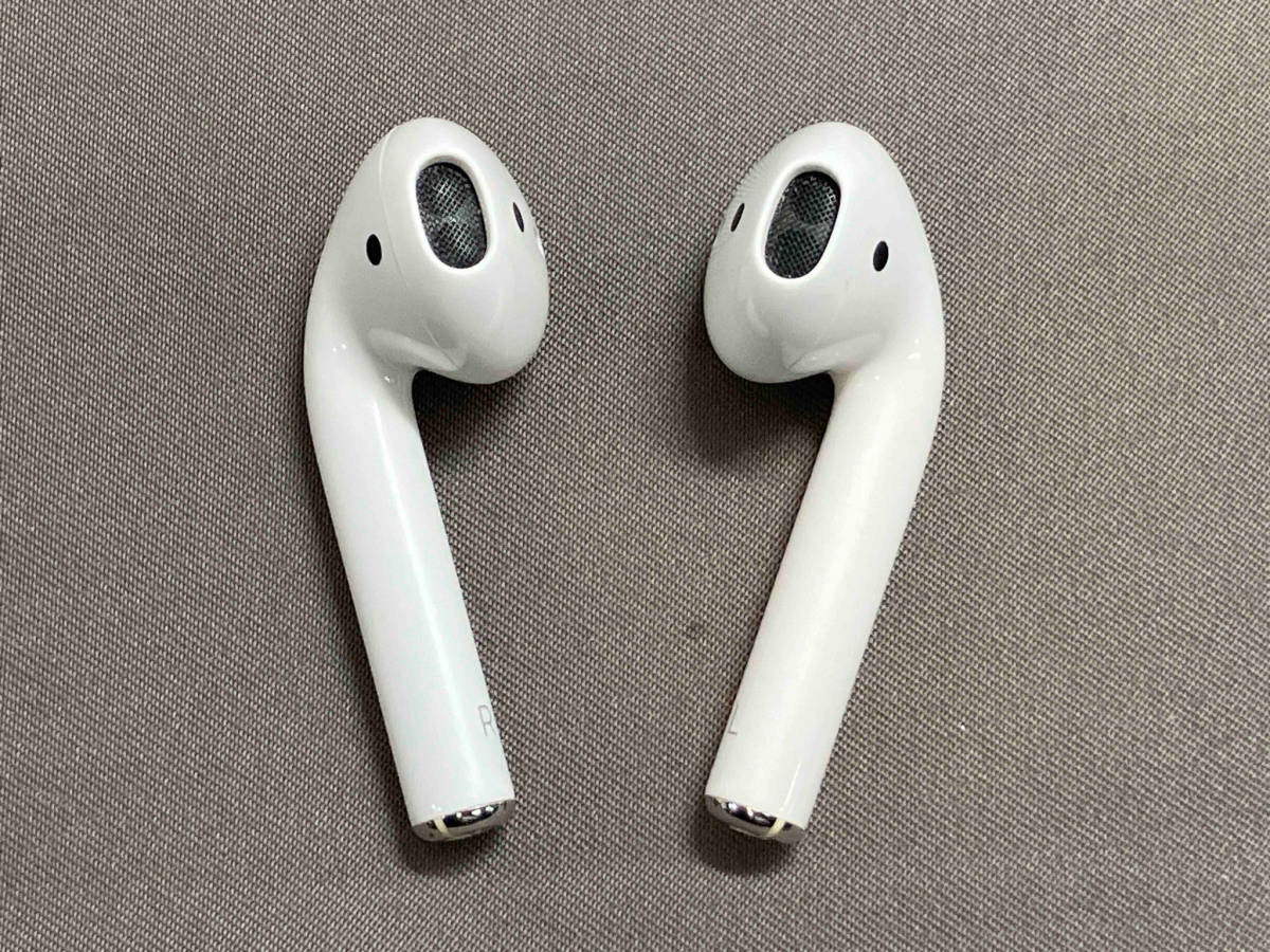 【1円スタート】Apple AirPods with Wireless Charging Case MRXJ2J/A イヤホン(09-02-02)の画像2