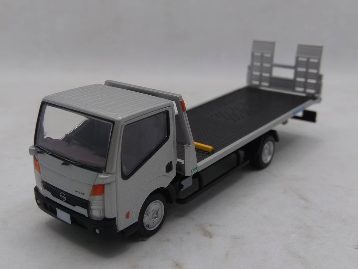 現状品 トミカ LV-N144b 日産アトラス(F24) 花見台自動車 セフテーローダ リミテッドヴィンテージNEO タカラトミー_画像4