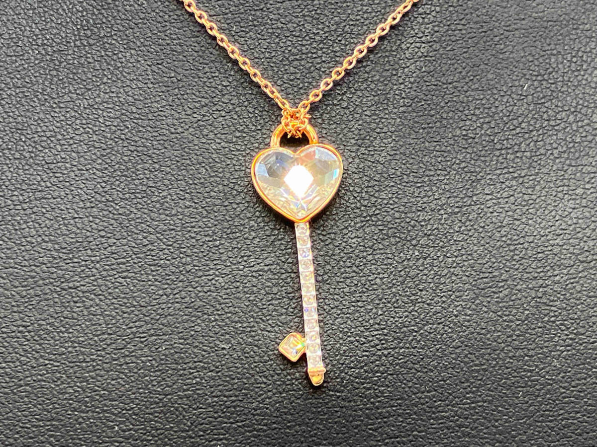 【即決・美品】SWAROVSKI スワロフスキー MELT YOUR HEART KEY ネックレス 5437516 42cm 3.5g